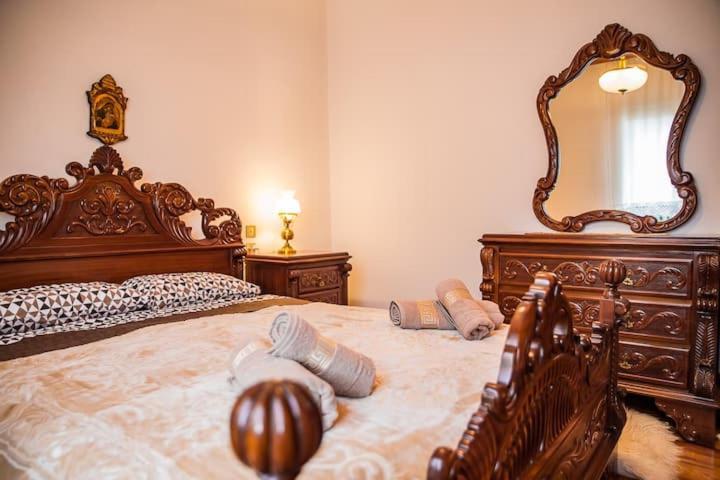 Traditional Antique Deco House カランバカ エクステリア 写真