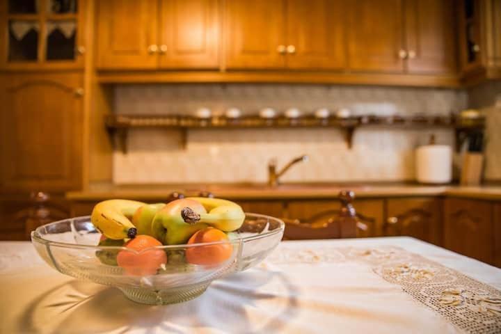 Traditional Antique Deco House カランバカ エクステリア 写真
