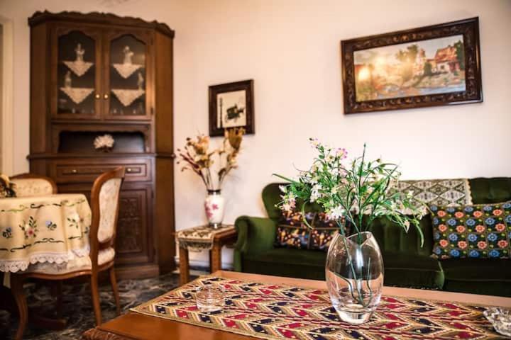 Traditional Antique Deco House カランバカ エクステリア 写真